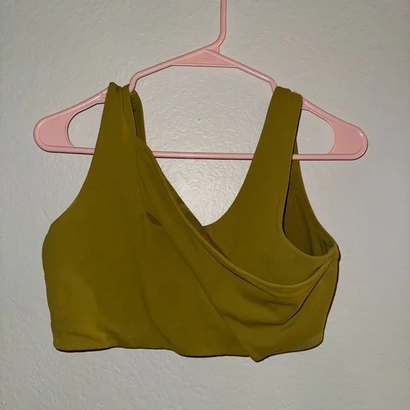 Lululemon cross-front yoga bra - Picture 2 of 8
